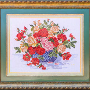 CSI 528 Cross stitched roses in a vase