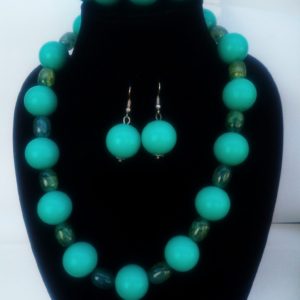 Turquoise green necklace